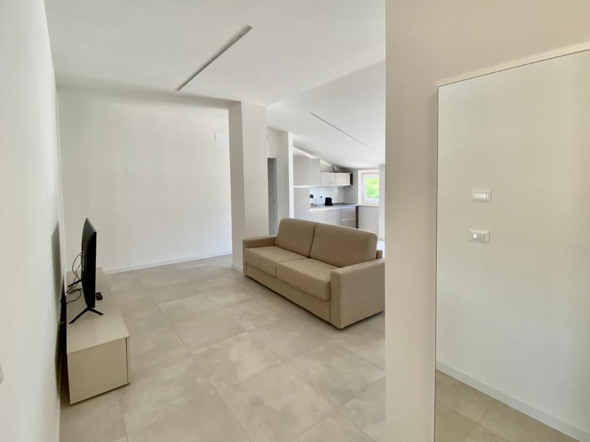 Em Apartments 리그나노 사비아도로 외부 사진