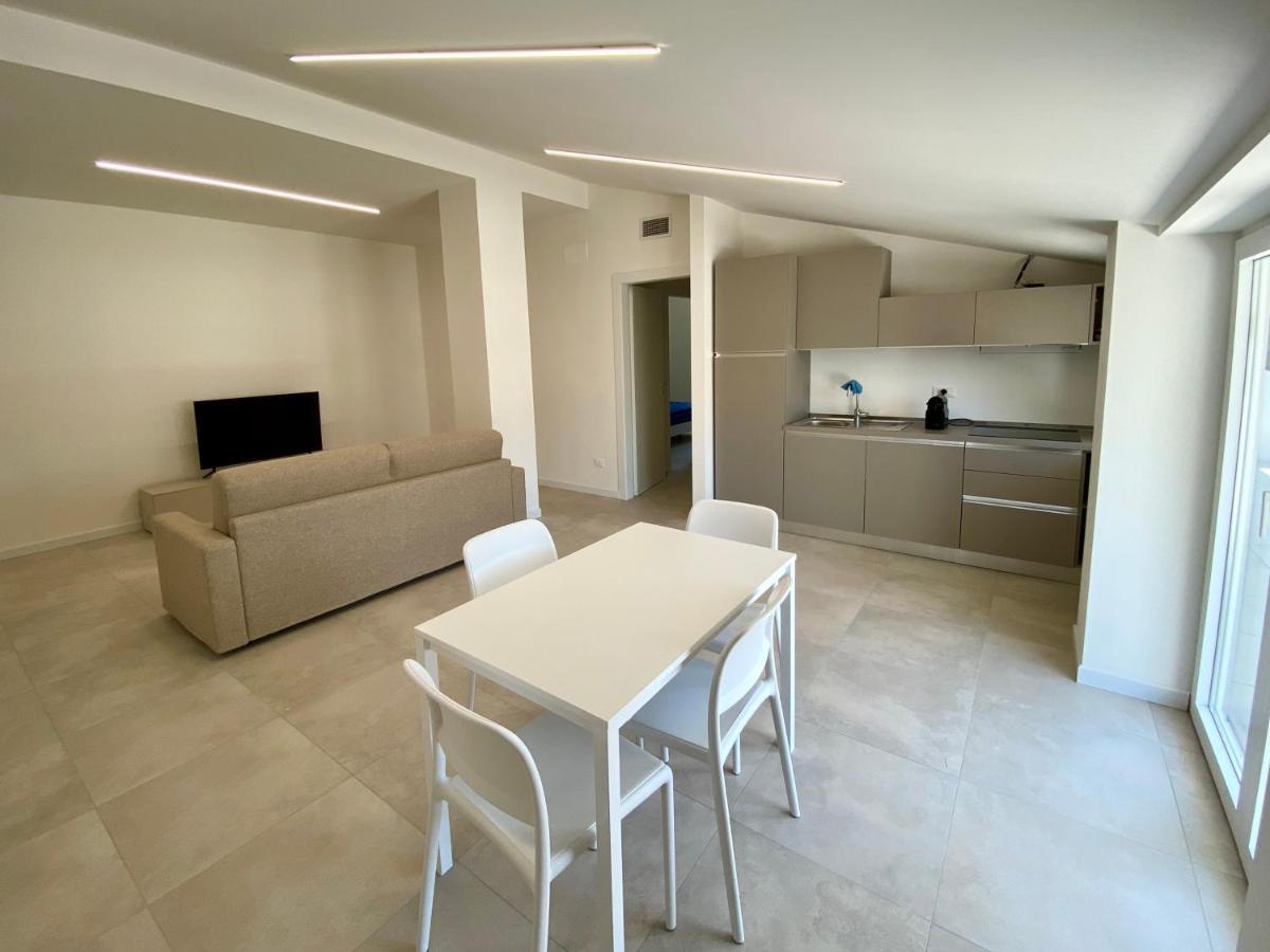 Em Apartments 리그나노 사비아도로 외부 사진