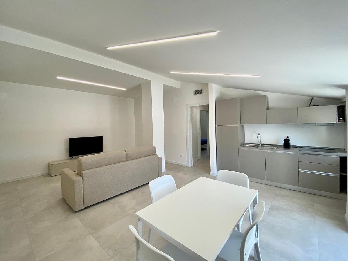 Em Apartments 리그나노 사비아도로 외부 사진