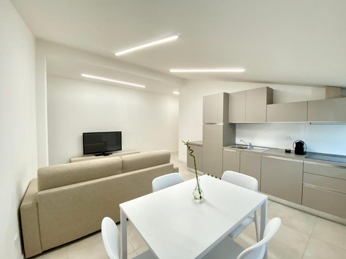Em Apartments 리그나노 사비아도로 외부 사진